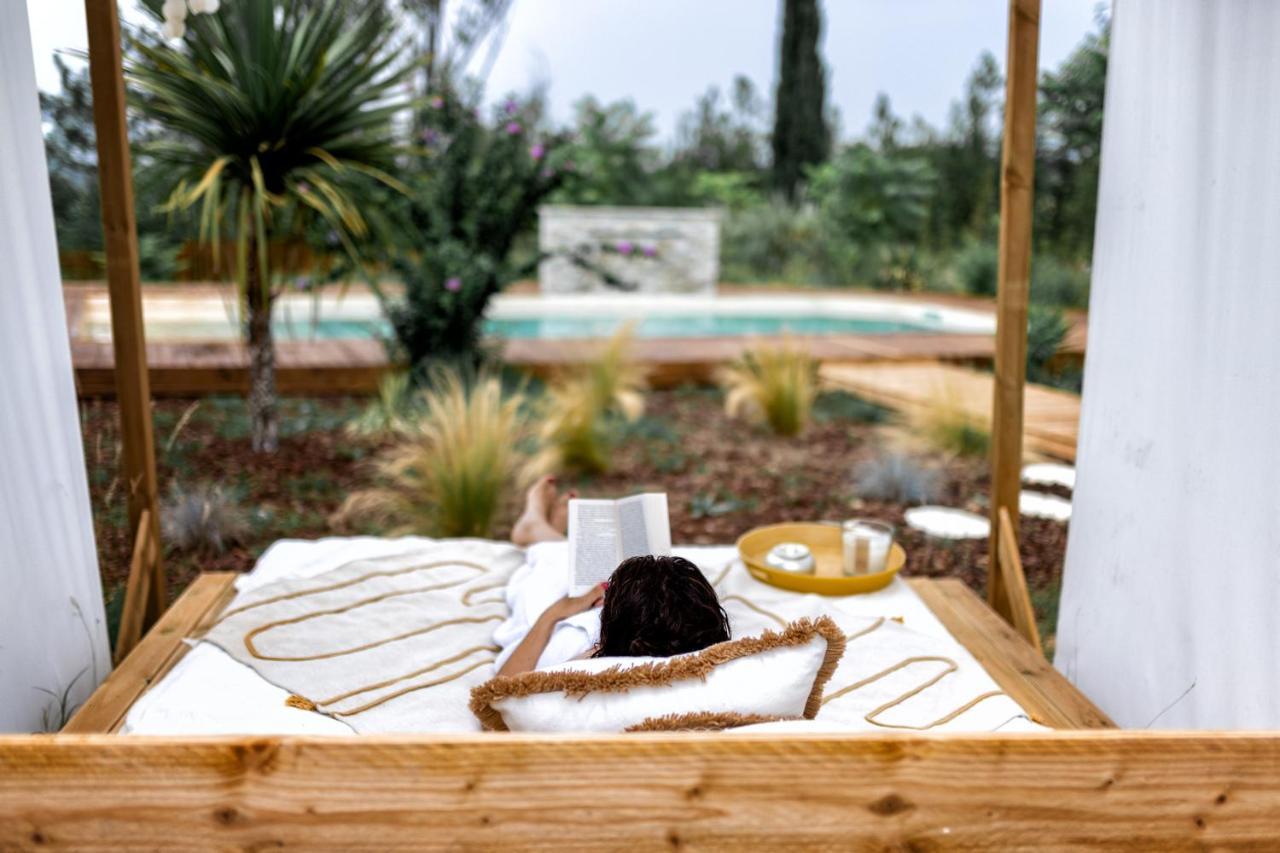 Nuitees Bohemes Bed and Breakfast Gajan  Εξωτερικό φωτογραφία